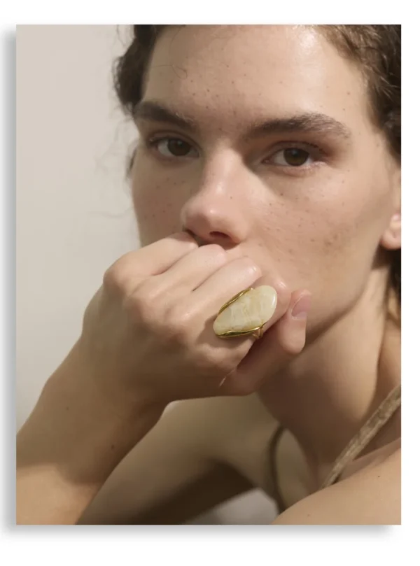 S0708439aaed14d56a70824397d9c0da2L.webp Yhpup Elegant Geometric Resin Statement Ring