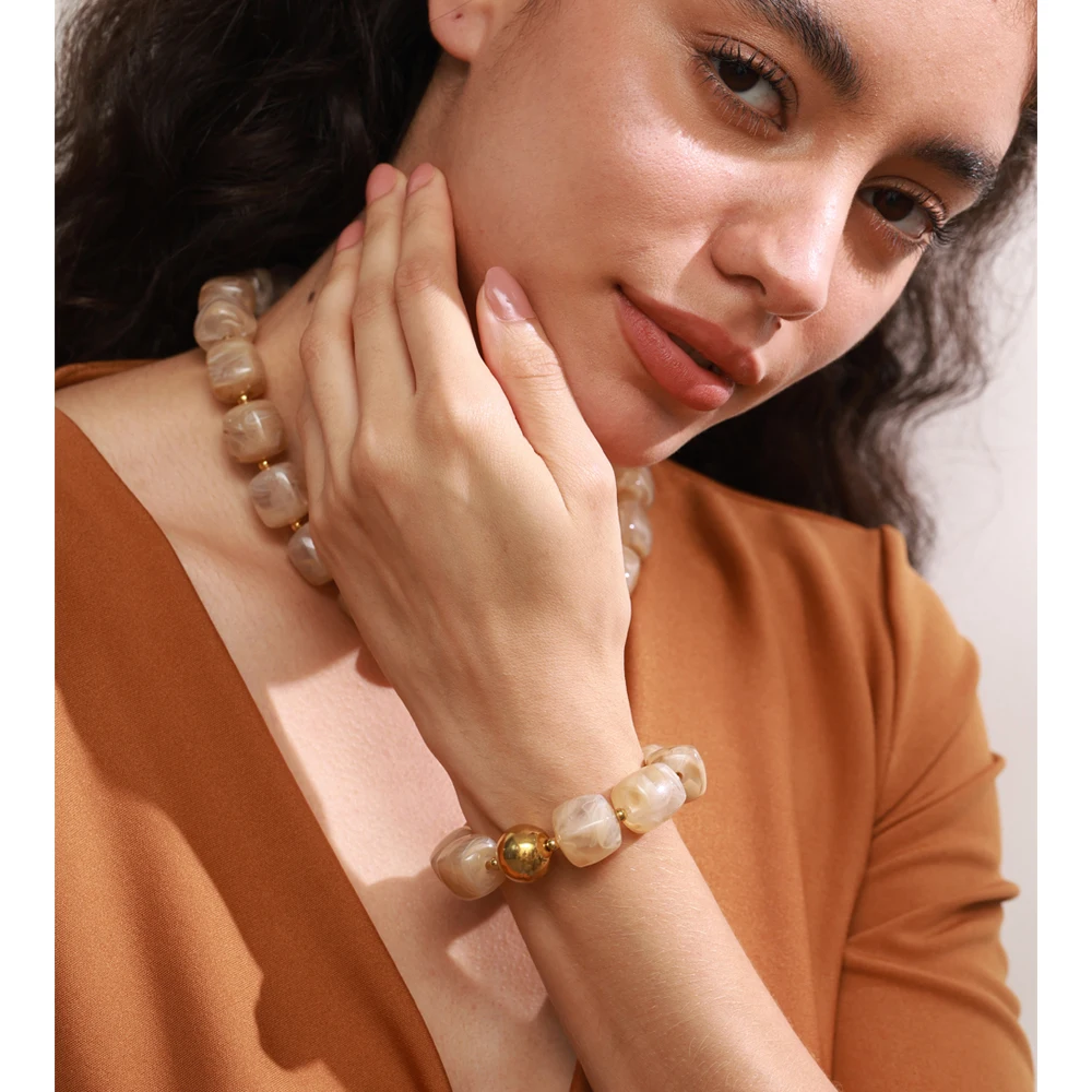 Yhpup Sculpted Amber: Waterproof Square-Bead Jewelry - Image 5