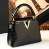 S9b5c6c505ec246c2aec18d1bdd9fcf57z.webp Modern Crocodile Pattern Luxe Shell Crossbody