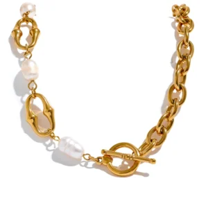 The Aura Pearl Toggle Necklace – 18K Gold PVD Plated