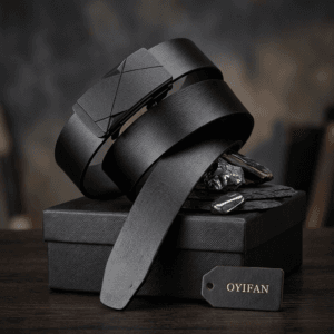 The OYIFAN Geometric Elegance Men’s Leather Belt