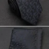 Regency-style tie with a luxurious silky texture