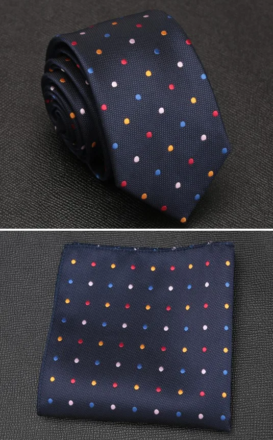 Regency-style tie with a luxurious silky texture