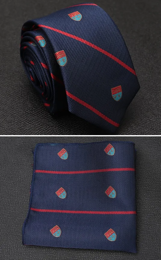 Regency-style tie with a luxurious silky texture