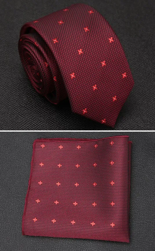 Regency-style tie with a luxurious silky texture