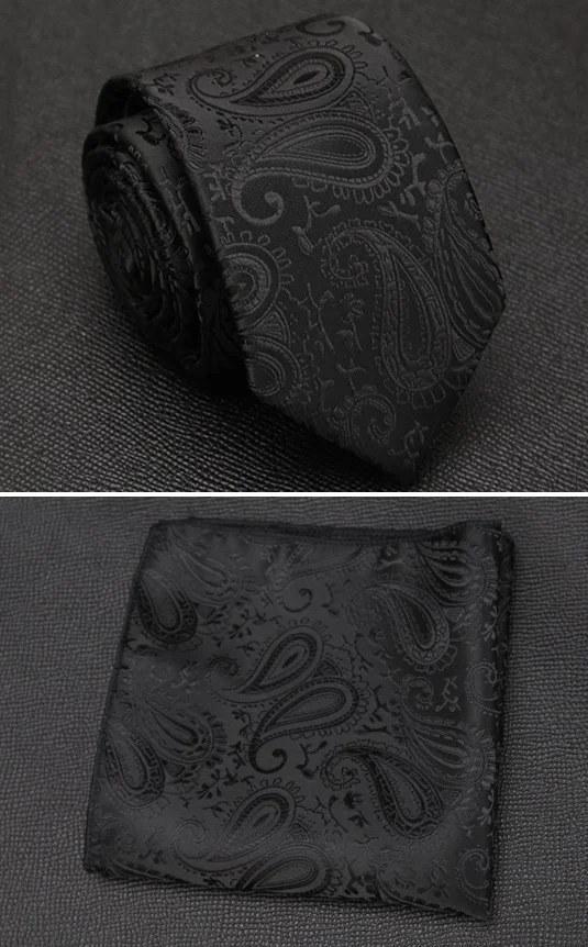 Regency-style tie with a luxurious silky texture
