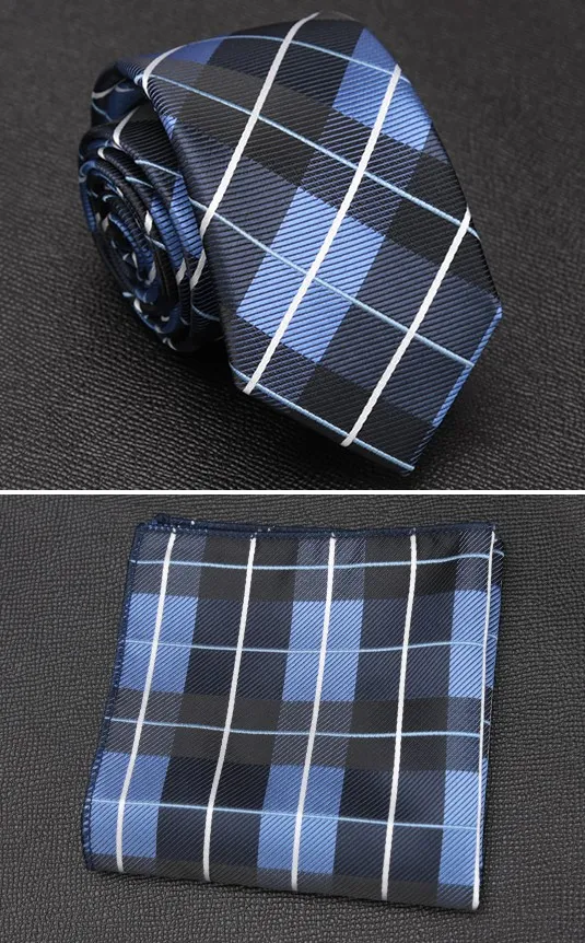 Regency-style tie with a luxurious silky texture